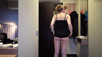 Trljaću se o jastuk i plještim guzu za tebe