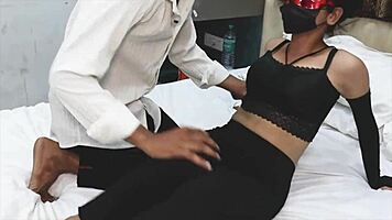 Desi girl enjoys passionate encounter with friend