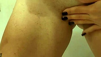 Big tits girl shaving pussy before oral sex with friend