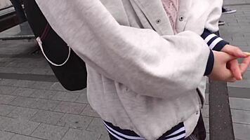 Young Babe Blowjob With Intense Cumshot