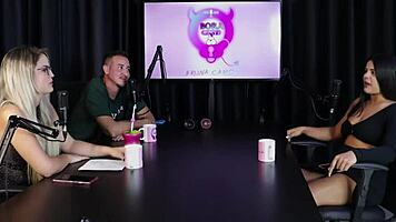 Blonde Teen Seeks Intense Experience With Trans In Swingers House Mansion Bear Fights.