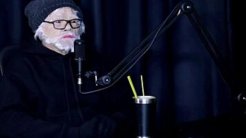 veja a entrevista safada e cheia de putaria com a flor de damiana com vov� moai no porn cast brazil - parte 2 watch on sheer red