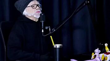 VEJA A ENTREVISTA SAFADA E CHEIA DE PUTARIA COM A FLOR DE DAMIANA COM VOVÔ MOAI NO PORN CAST BRAZIL - PARTE 7 WATCH ON SHEER RED