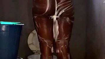 Naijahomemadepussy enjoys her morning shower routine