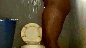 Naijahomemadepussy enjoys her morning shower routine