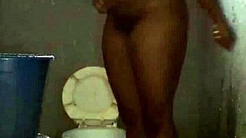 Naijahomemadepussy enjoys her morning shower routine