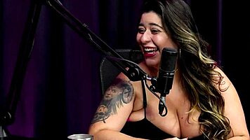 hey, she masturbated on the beach, never tried swingers but did threesome, loves spitting on tits 😈 - nathalia dias