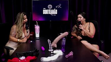 hey, she masturbated on the beach, never tried swingers but did threesome, loves spitting on tits 😈 - nathalia dias