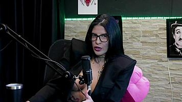 Gosta De Dar O Cu Deu Dicas Para Um Bom Sexo Anal Casou Com Um Cliente Mas Nao Se Ver Preparada Para Um Relacionamento Leticia Braga Watch On Sheer Red