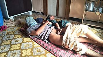 Fucking my sweet roommate in the kitchen 😏