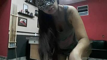 Teen And Milf Friends Cumshot Fun.