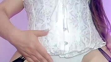 mexican milf with huge cameltoe does double vaginal for stranger!