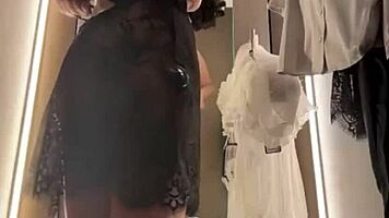 i felt horny doing extreme fingering in the public mall