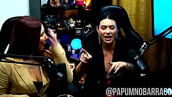 O podcast pegou fogo elas se chuparam bem gostoso a putaria rolou solta - p�pum no barraco