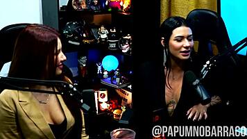 O podcast pegou fogo elas se chuparam bem gostoso a putaria rolou solta - p�pum no barraco