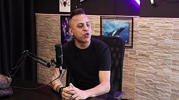 Melhores momentos do freddy o rei do dogging no sensual cast - completo watch on sheer red