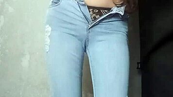 My Teacher Sends Nudes! Her Sexy Body and Tight Vagina Are Amazing!