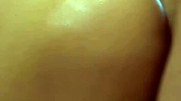 La esposa infiel es follada en la lavadora por el vecino para vengarse del marido que est� con su amante