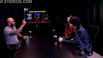 se exibiu de lingere depois de responder em quem mama senta e passa