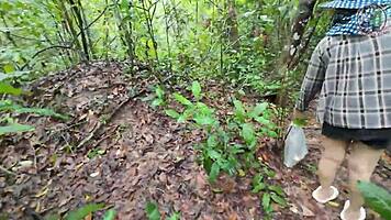Thai Girl Suddenly Needs to Pee in the Forest - Thai Audio 4K
