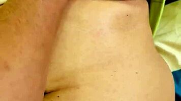 Desi village girl's tight pussy gets outdoor pounding with moans 💦🌳