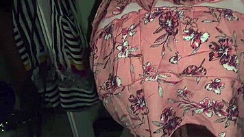 visiting big bootied milf waiting panty free wet