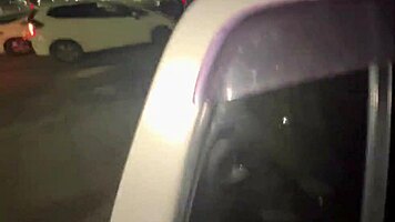 Street Putaria With Hot Young Amateurs