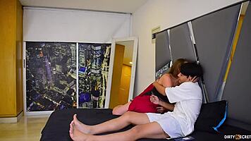 😍 i fell hard for this stud and now he pounds my milf ass endlessly