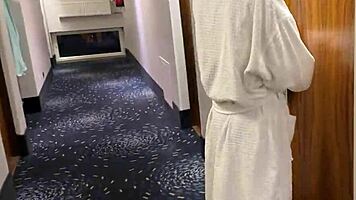 Fucking a Stranger Met at the Public Pool Turns Wild