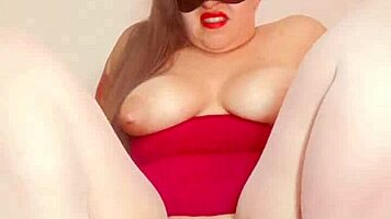 mexican curvy milf masturbates big pussy on video craving cum for swinger thrills