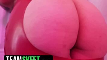 curvy kitty deville's big boobs and juicy ass are 🔥 ready for some licking action 💦