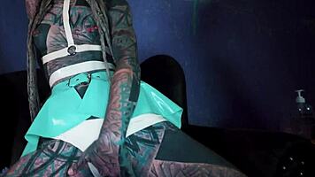 skinny inked girl squirts from intense solo gaping play