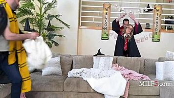 curvy milf fucks in harry potter costume play 😈🔥