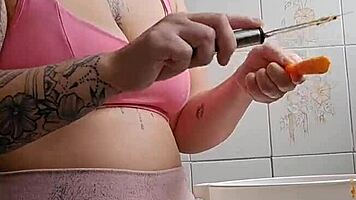 calling neighbor for lunch in shorts splitting my swollen pussy