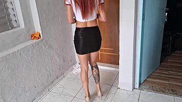 Vovo Pervertido Greets Delivery Girl with Exposed Cock