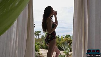 petite model willa prescott flexes nude with tiny tits