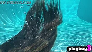 Hot black babe ana foxxx poses lingerie by pool, masturbates perfectly 😍