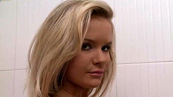 wanna see us two cuties rub pussies to screaming orgasms live?