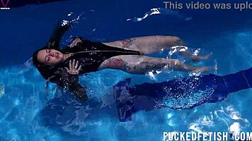 Jessica Bunny swims wet underwater pool