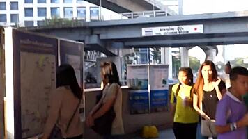 hey horny tourist hunting petite asian teen for free outdoor fuck?