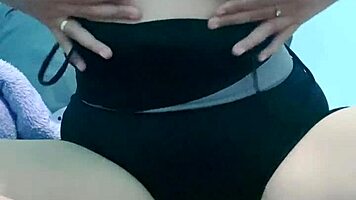 Young Asian Fingers to Shaking Orgasm Frenzy