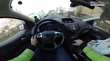 Lili Charmelle pulls over for car creampie pounding