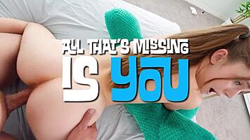 would this good girl suck stepbro cock under table? 😏🍆