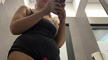 she squirts hard in the crowded changing room