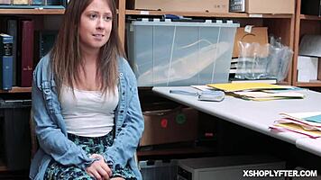 LP Officer Unleashes Cock on Latina Scarlett Bloom's Office Ride