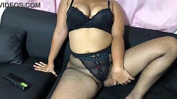 caught stroking to porn, now she craves her stepson's big cock deep inside 👀🍆