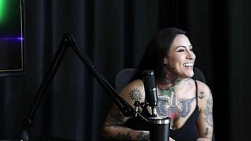 gozando com todos os clientes mas nao siririca muito depende do pau lexi mallet