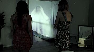 come here big tits milf let me facesit on your tongue till we both cum hard