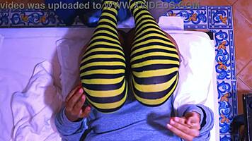 wanna sneak off to his room for sneaky uni party fuck while partners bathe?