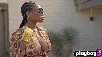 Can you resist Nyla's perfect ebony posing?